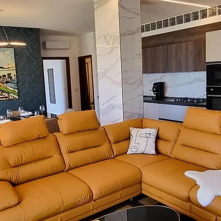 Apartment I Due Grifoni Luxury & *